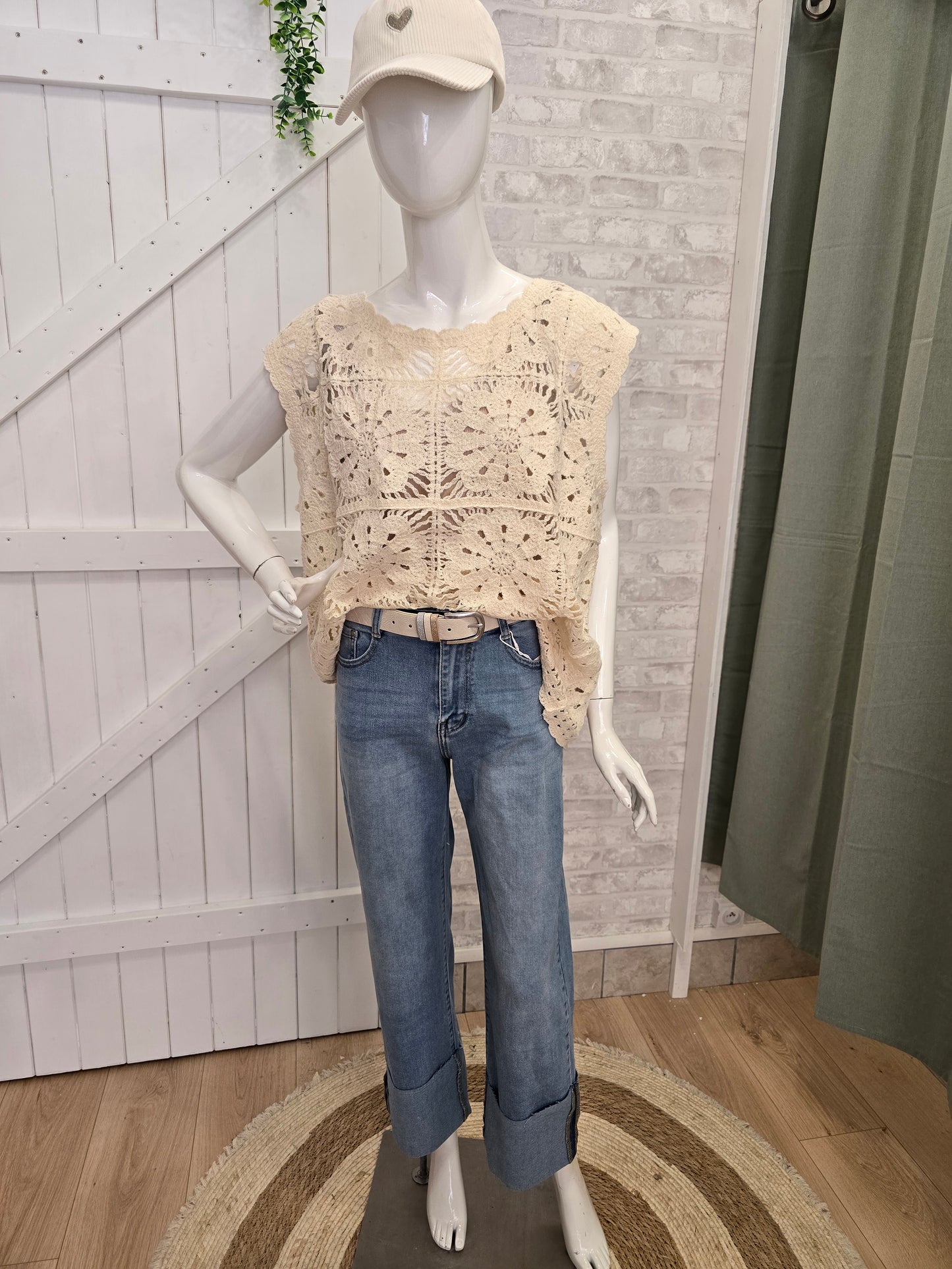 TOP BRODERIE