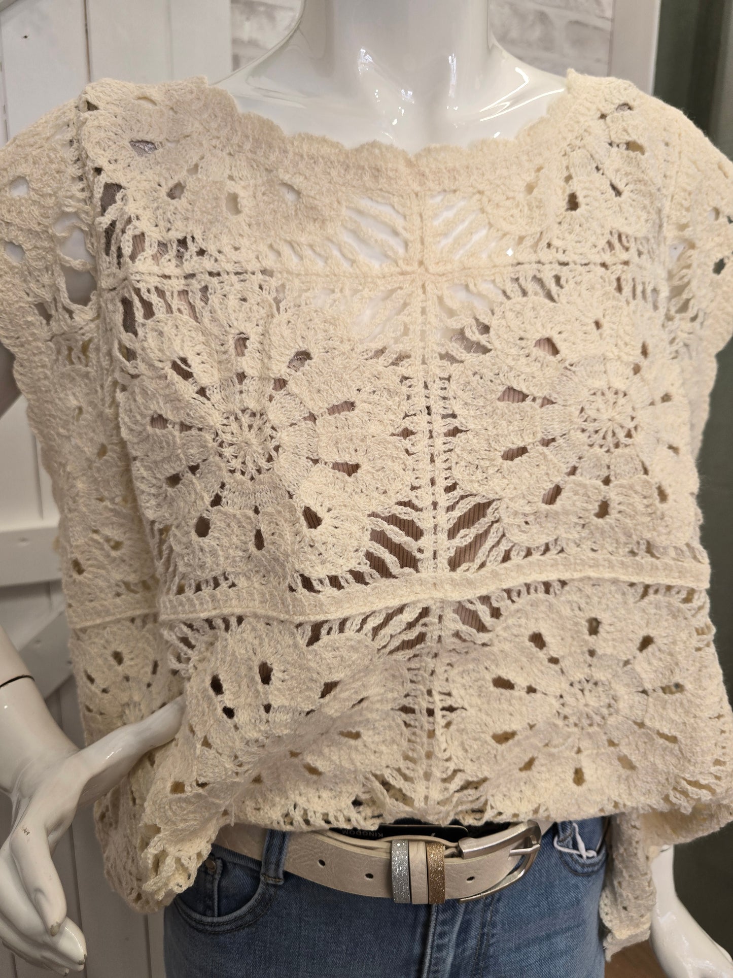 TOP BRODERIE